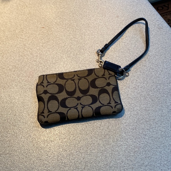 Coach wristlet brown and black - Picture 3 of 5